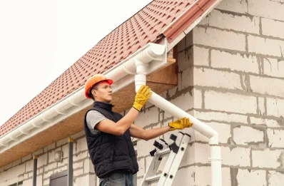 Pose et remplacement de gouttières à Bracon